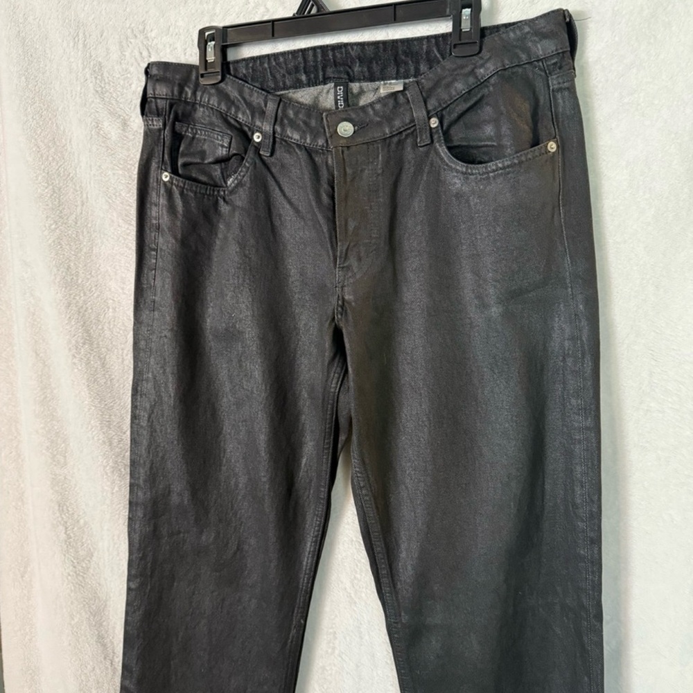 H&M Women’s Shiny Black Straight Leg Jeans